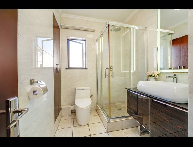 2 BEDROOM APARTMENT FOR SALE IN MAROELADAL
